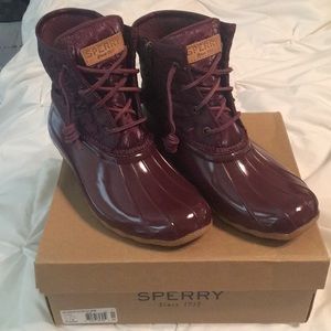 NWT Sperry Saltwater Duck boots